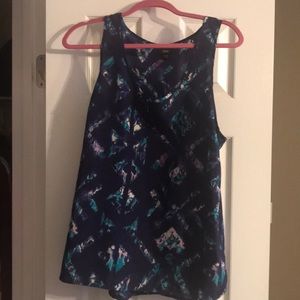 Mossimo tank. Pretty design.